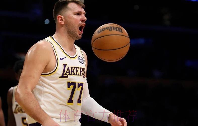 东契奇空砍38+10+10 湖人不敌马刺 东契奇空砍38+10+10 湖人不敌马刺