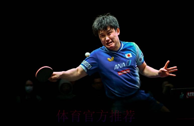 世乒联冠军赛多哈站男单1/8决赛:周启豪VS张本智和 集锦 世乒联冠军赛多哈站男单1/8决赛:周启豪VS张本智和 集锦