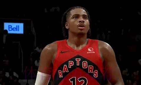 博伊尔斯全场12投7中,得到17分15篮板3助攻3抢断3封盖 博伊尔斯全场12投7中,得到17分15篮板3助攻3抢断3封盖